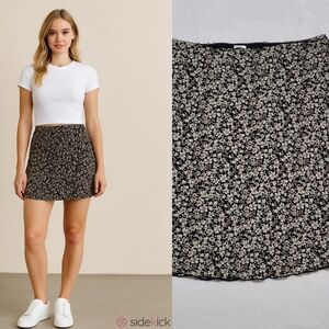 Old Navy Vintage Y2K Tan Ditsy Floral Lace Trim Flared Italian Mini Skirt 18